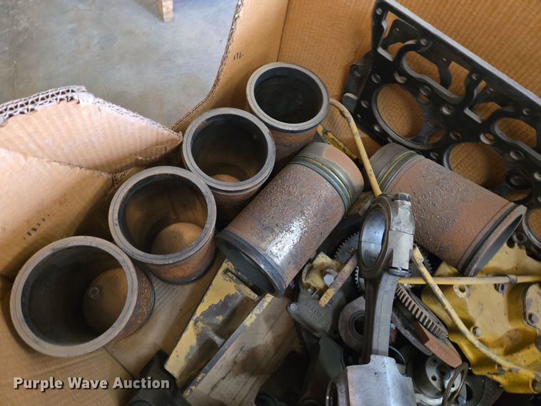 image for item EN8796 Caterpillar  3408 engine block