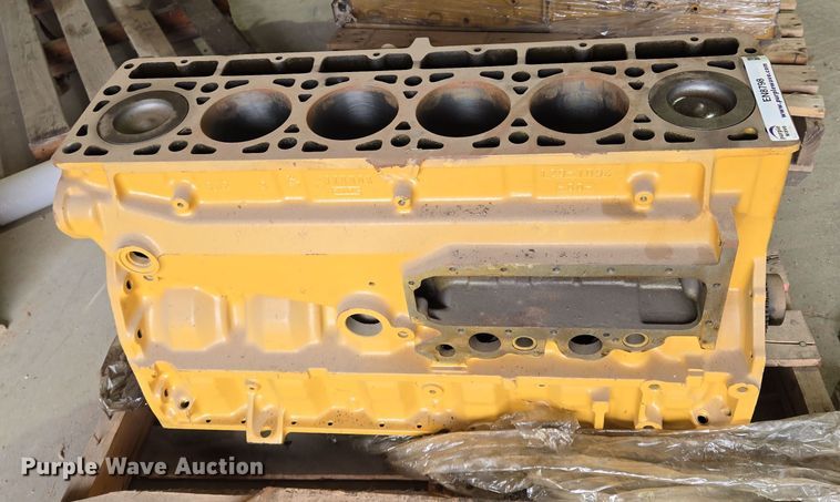 image for item EN8798 Caterpillar 3116 engine block