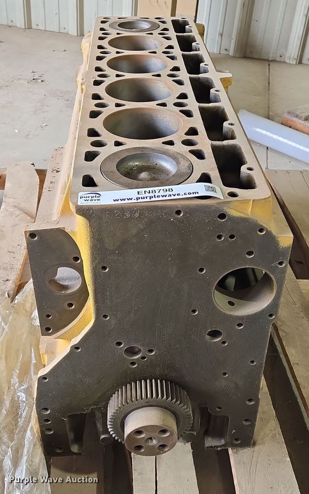 image for item EN8798 Caterpillar 3116 engine block