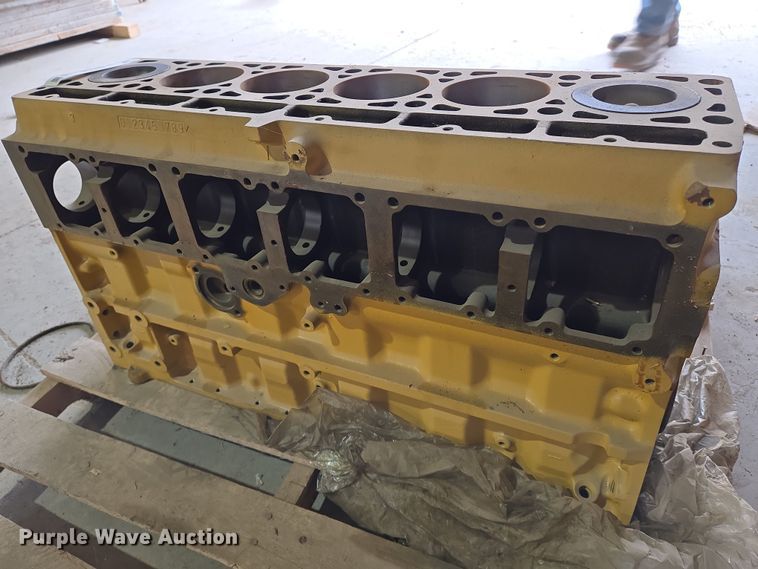 image for item EN8798 Caterpillar 3116 engine block