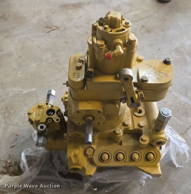 image for item EN8807 Caterpillar  3408 fuel injection pump