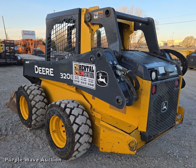 image for item EN8808 2017 John Deere 320E skid steer loader