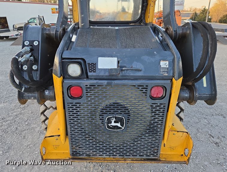 image for item EN8808 2017 John Deere 320E skid steer loader