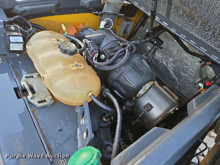 image for item EN8808 2017 John Deere 320E skid steer loader