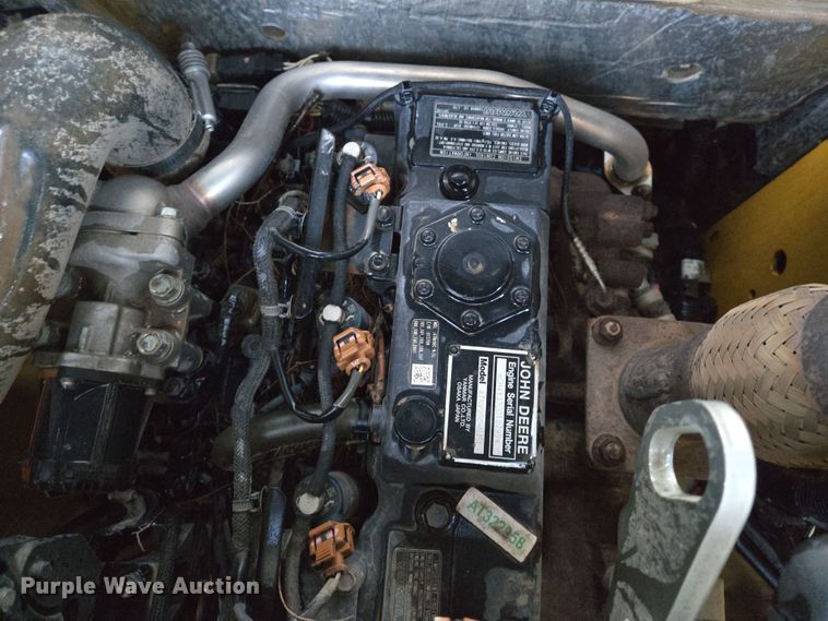 image for item EN8808 2017 John Deere 320E skid steer loader