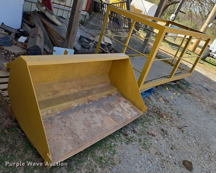 image for item EN8833 Forklift attachments