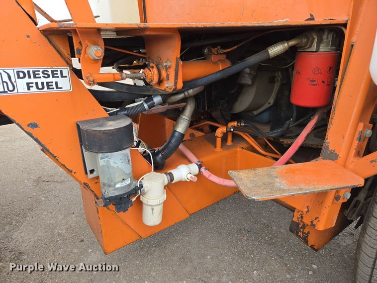 image for item EN8854 2001 Broce BB 250-B broom