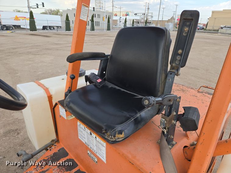 image for item EN8854 2001 Broce BB 250-B broom