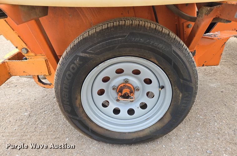 image for item EN8854 2001 Broce BB 250-B broom