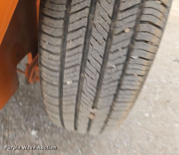 image for item EN8854 2001 Broce BB 250-B broom