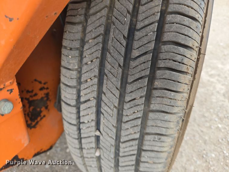 image for item EN8854 2001 Broce BB 250-B broom