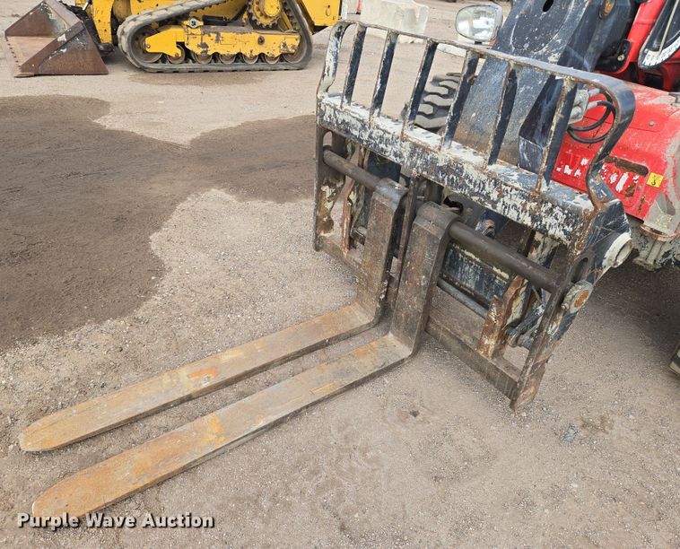 image for item EN8855 2015 Manitou MT625 telehandler