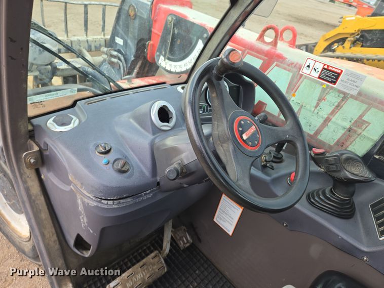 image for item EN8855 2015 Manitou MT625 telehandler