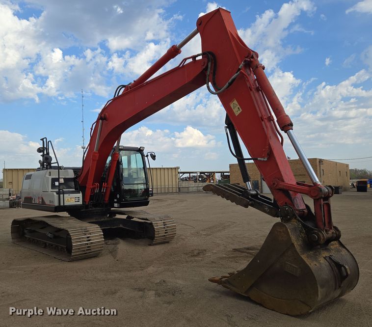 image for item EN8856 2018 Link-Belt 210X4 excavator