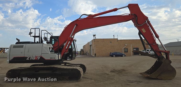 image for item EN8856 2018 Link-Belt 210X4 excavator