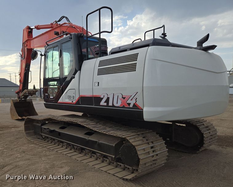 image for item EN8856 2018 Link-Belt 210X4 excavator