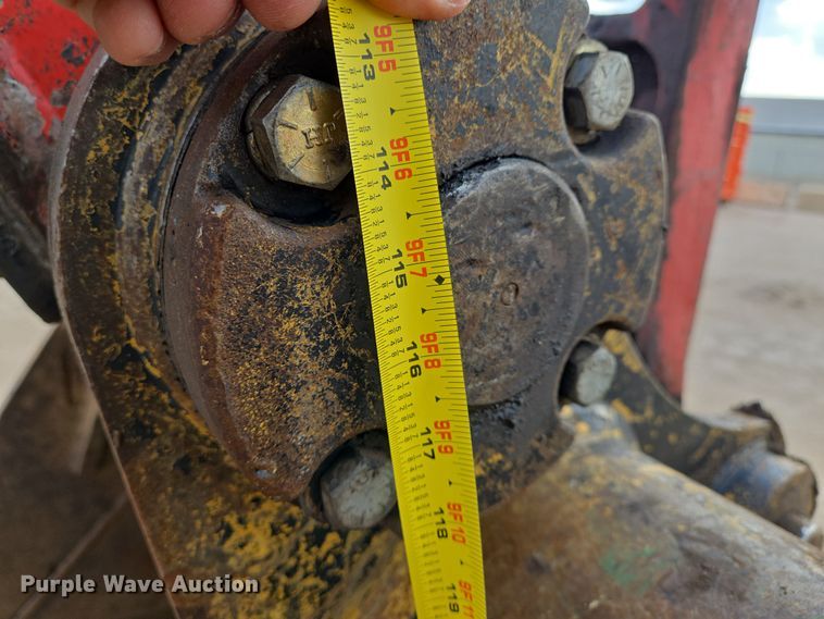 image for item EN8856 2018 Link-Belt 210X4 excavator