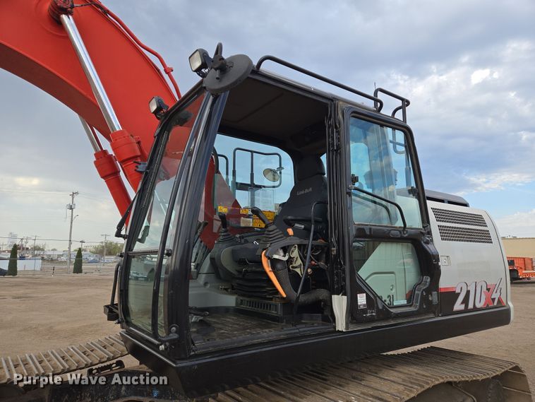 image for item EN8856 2018 Link-Belt 210X4 excavator