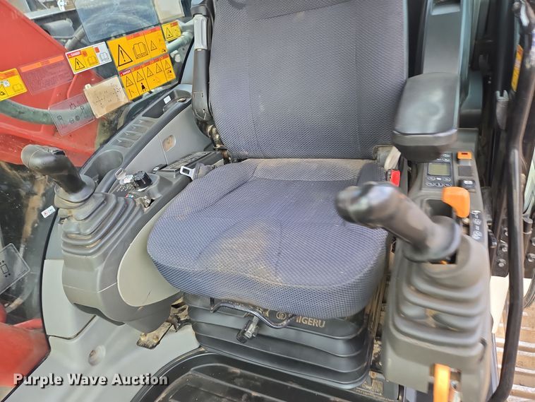 image for item EN8856 2018 Link-Belt 210X4 excavator