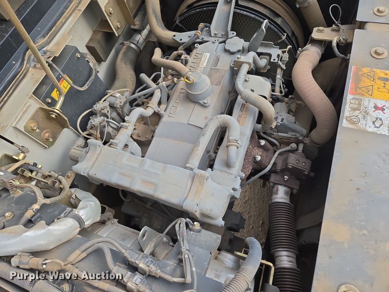 image for item EN8856 2018 Link-Belt 210X4 excavator