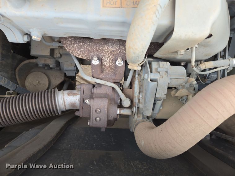 image for item EN8856 2018 Link-Belt 210X4 excavator