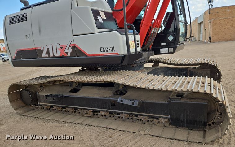 image for item EN8856 2018 Link-Belt 210X4 excavator