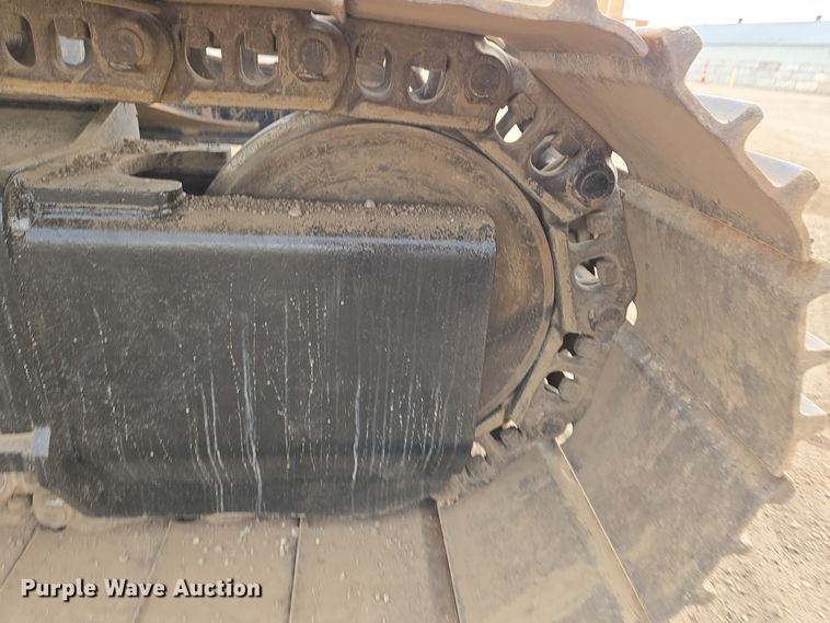 image for item EN8856 2018 Link-Belt 210X4 excavator