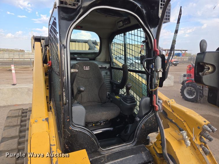 image for item EN8857 2017 Caterpillar 299D2 XHP tracked skid steer loader