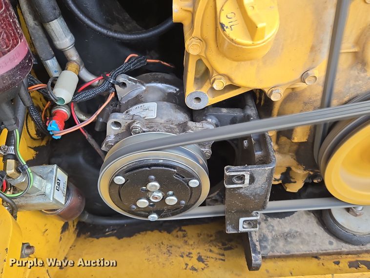 image for item EN8857 2017 Caterpillar 299D2 XHP tracked skid steer loader