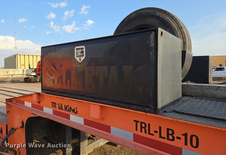 image for item EN8858 2009 Trail King TK70SA-532 equipment trailer