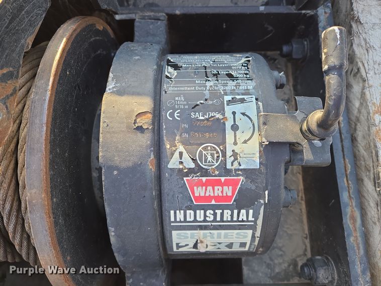 image for item EN8858 2009 Trail King TK70SA-532 equipment trailer