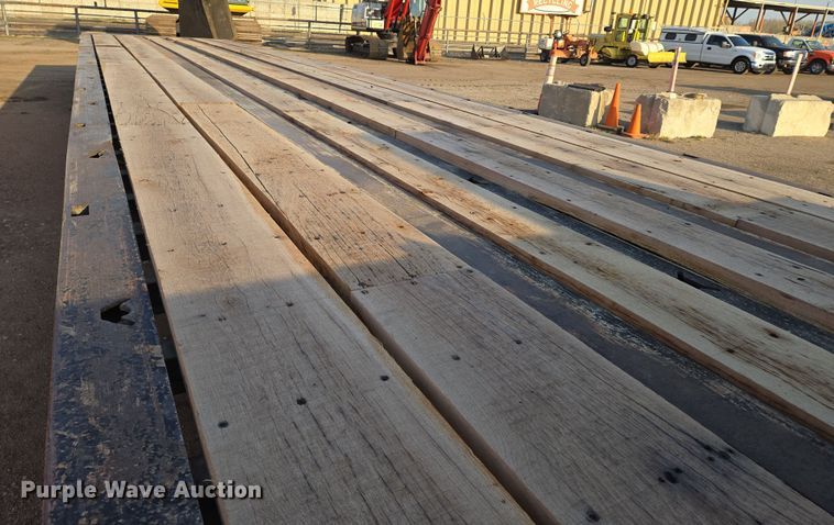 image for item EN8858 2009 Trail King TK70SA-532 equipment trailer