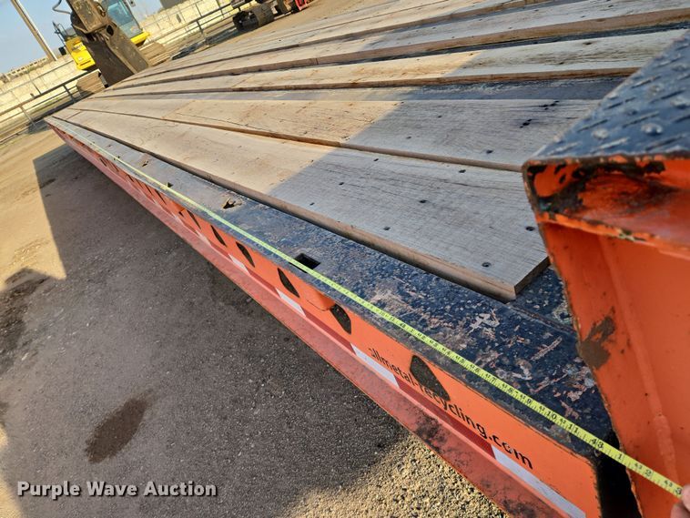 image for item EN8858 2009 Trail King TK70SA-532 equipment trailer