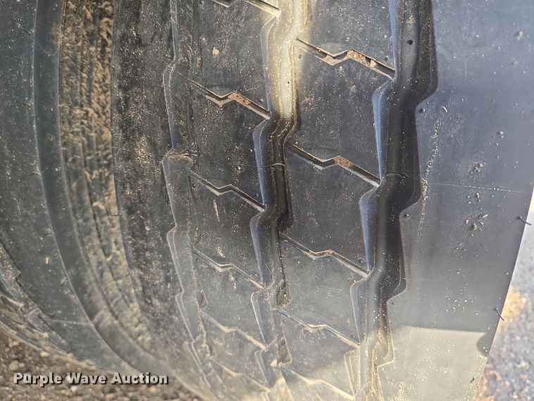 image for item EN8858 2009 Trail King TK70SA-532 equipment trailer