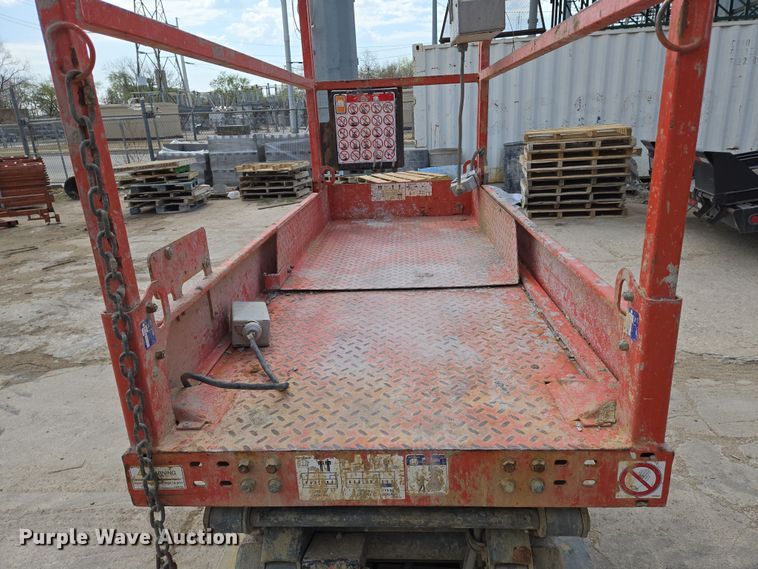 image for item EN8862 2019 Skyjack SJIII 3219 scissor lift
