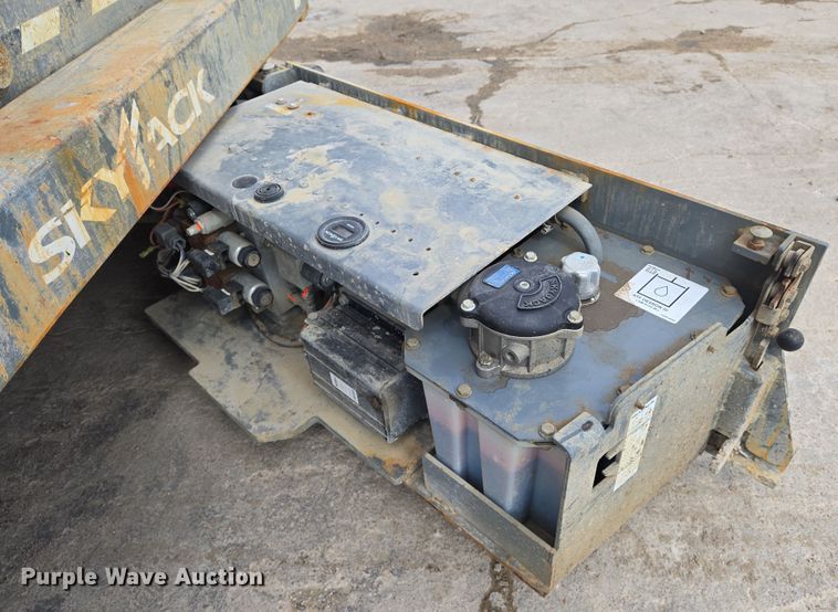 image for item EN8862 2019 Skyjack SJIII 3219 scissor lift