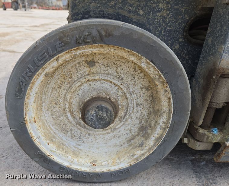 image for item EN8862 2019 Skyjack SJIII 3219 scissor lift