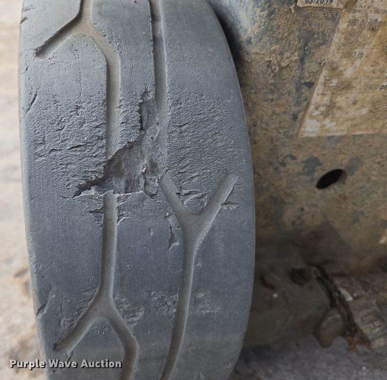 image for item EN8862 2019 Skyjack SJIII 3219 scissor lift