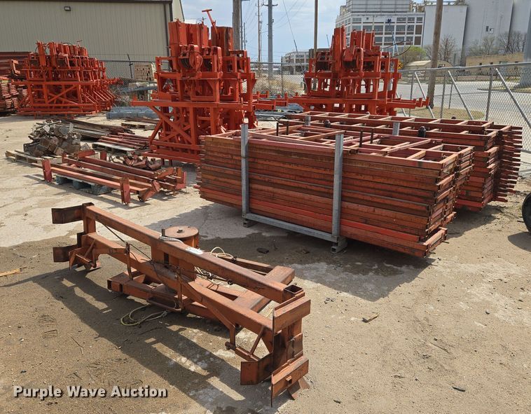 image for item EN8863 Scaffolding