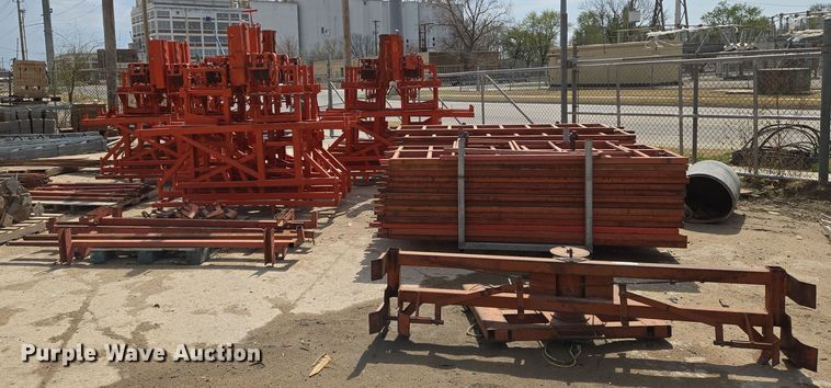 image for item EN8863 Scaffolding