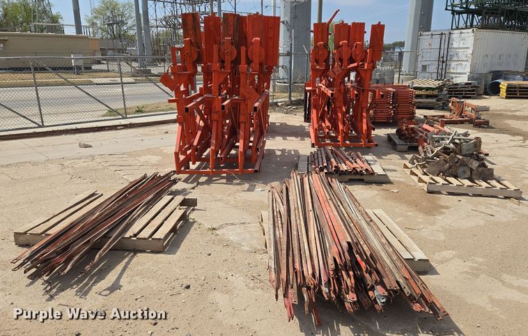 image for item EN8863 Scaffolding