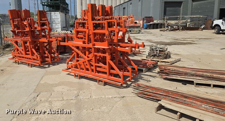 image for item EN8863 Scaffolding