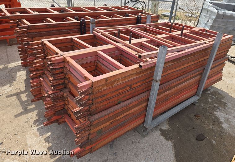image for item EN8863 Scaffolding