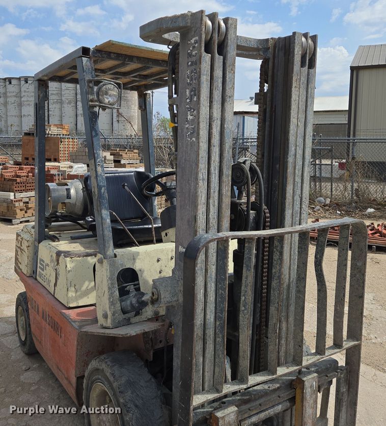 image for item EN8864 Nissan Optimum 50 forklift