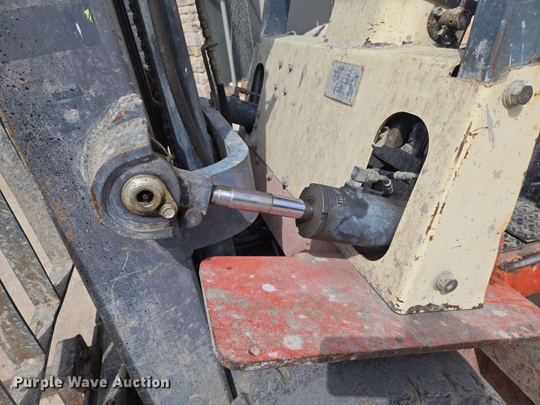 image for item EN8864 Nissan Optimum 50 forklift