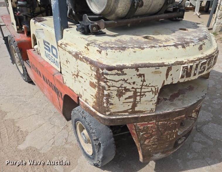 image for item EN8864 Nissan Optimum 50 forklift