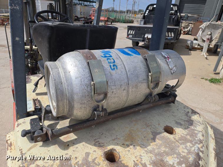 image for item EN8864 Nissan Optimum 50 forklift