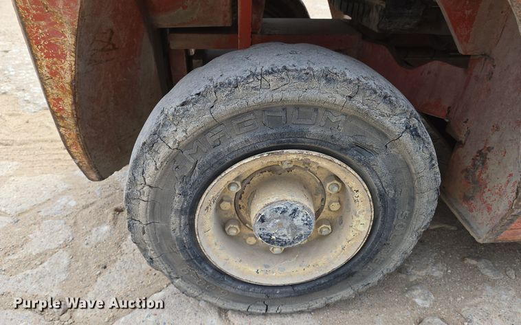 image for item EN8864 Nissan Optimum 50 forklift