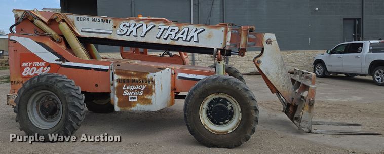 image for item EN8865 Skytrak 8042 telehandler