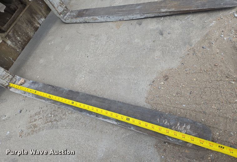 image for item EN8865 Skytrak 8042 telehandler